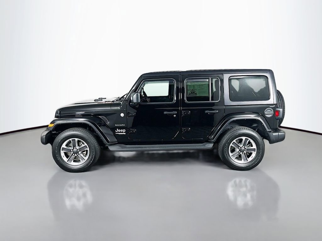 Used 2022 Jeep Wrangler Unlimited Sahara w/ Cold Weather Group image 4