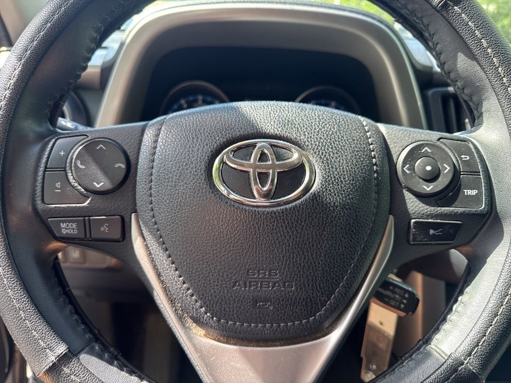 Used 2017 Toyota RAV4 XLE w/ Premium Special Value Package FWD image 7