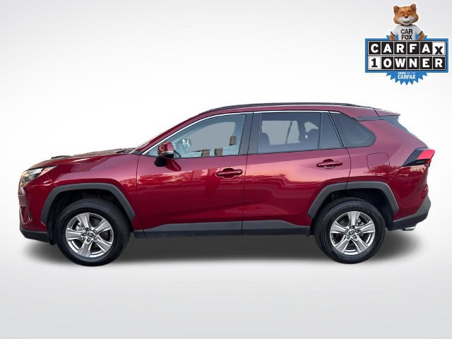 Used 2025 Toyota RAV4 XLE FWD image 2