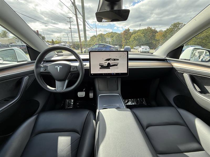Used 2023 Tesla Model Y Long Range image 13