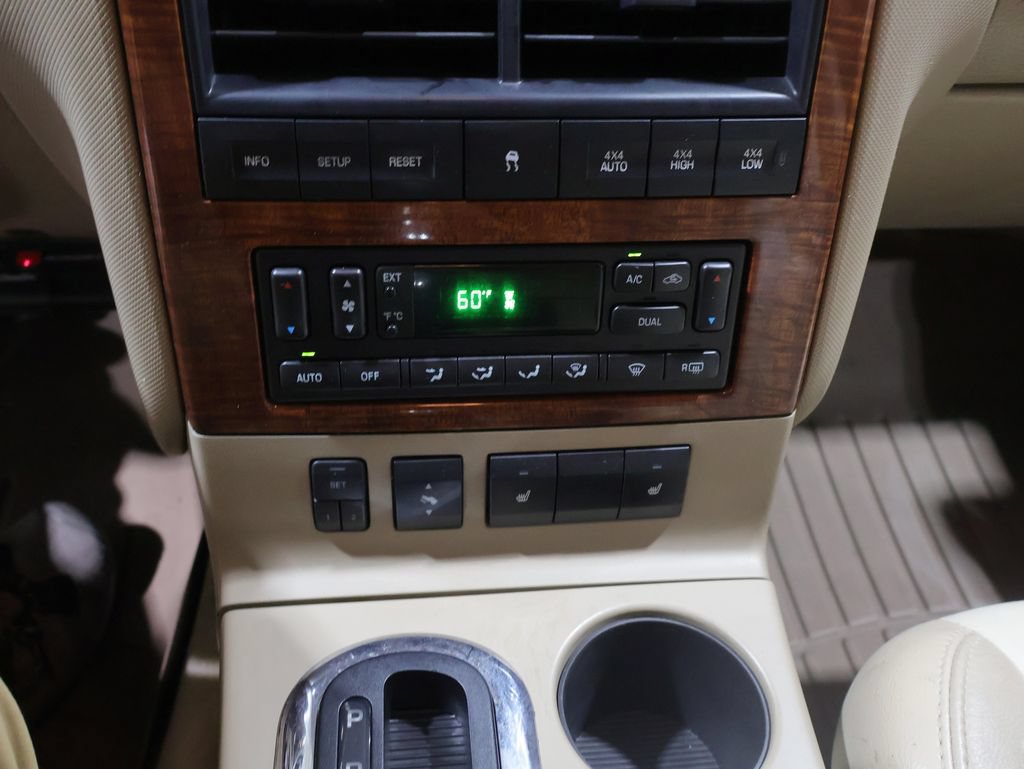 Used 2010 Ford Explorer Eddie Bauer AWD/4WD image 25