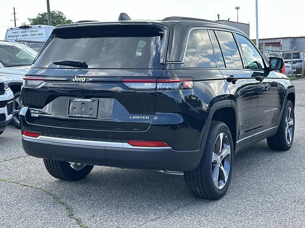 New 2026 Jeep Grand Cherokee Limited AWD/4WD image 3