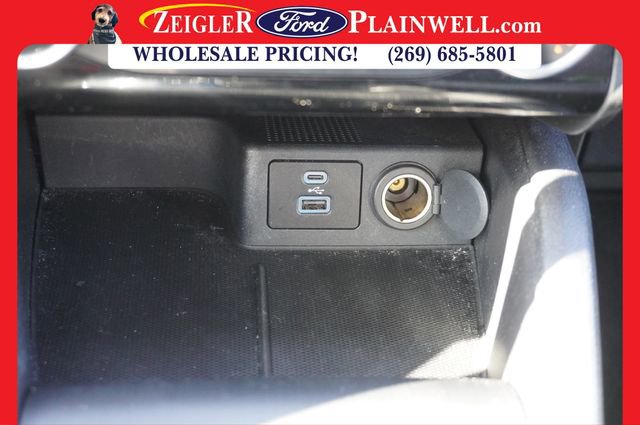 Used 2021 Ford Escape SE image 20