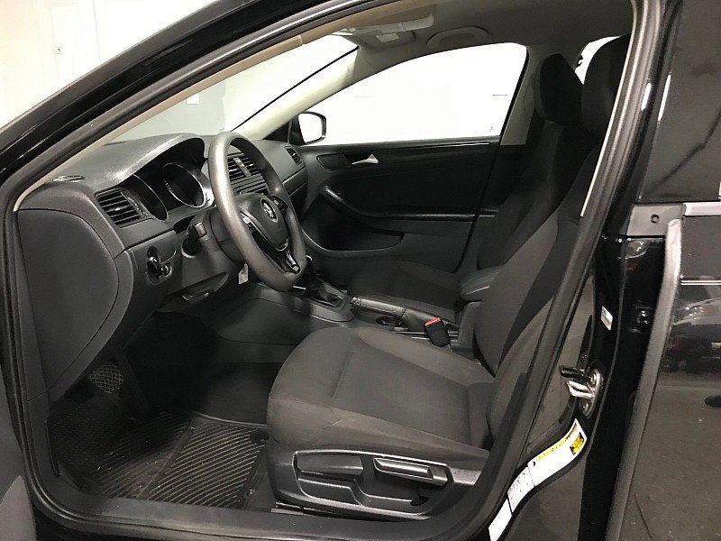 Used 2016 Volkswagen Jetta S image 10