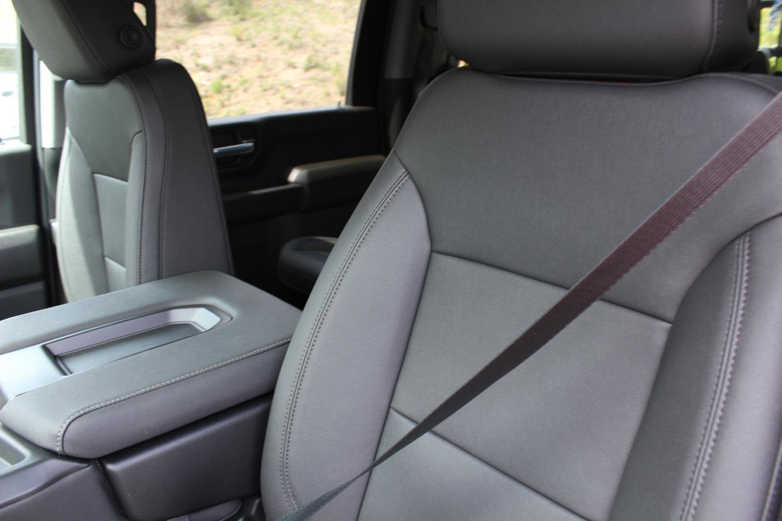 New 2026 GMC Sierra 3500 Pro w/ Convenience Package image 18