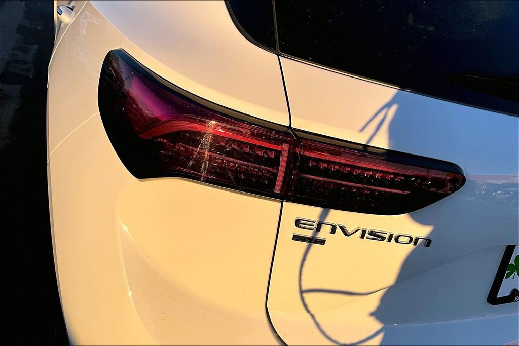 Certified 2025 Buick Envision Preferred image 24