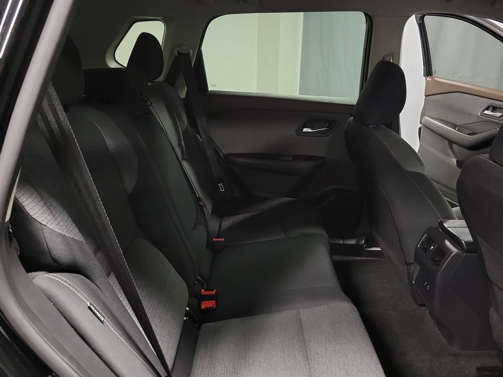 Used 2023 Nissan Rogue SV AWD/4WD image 20