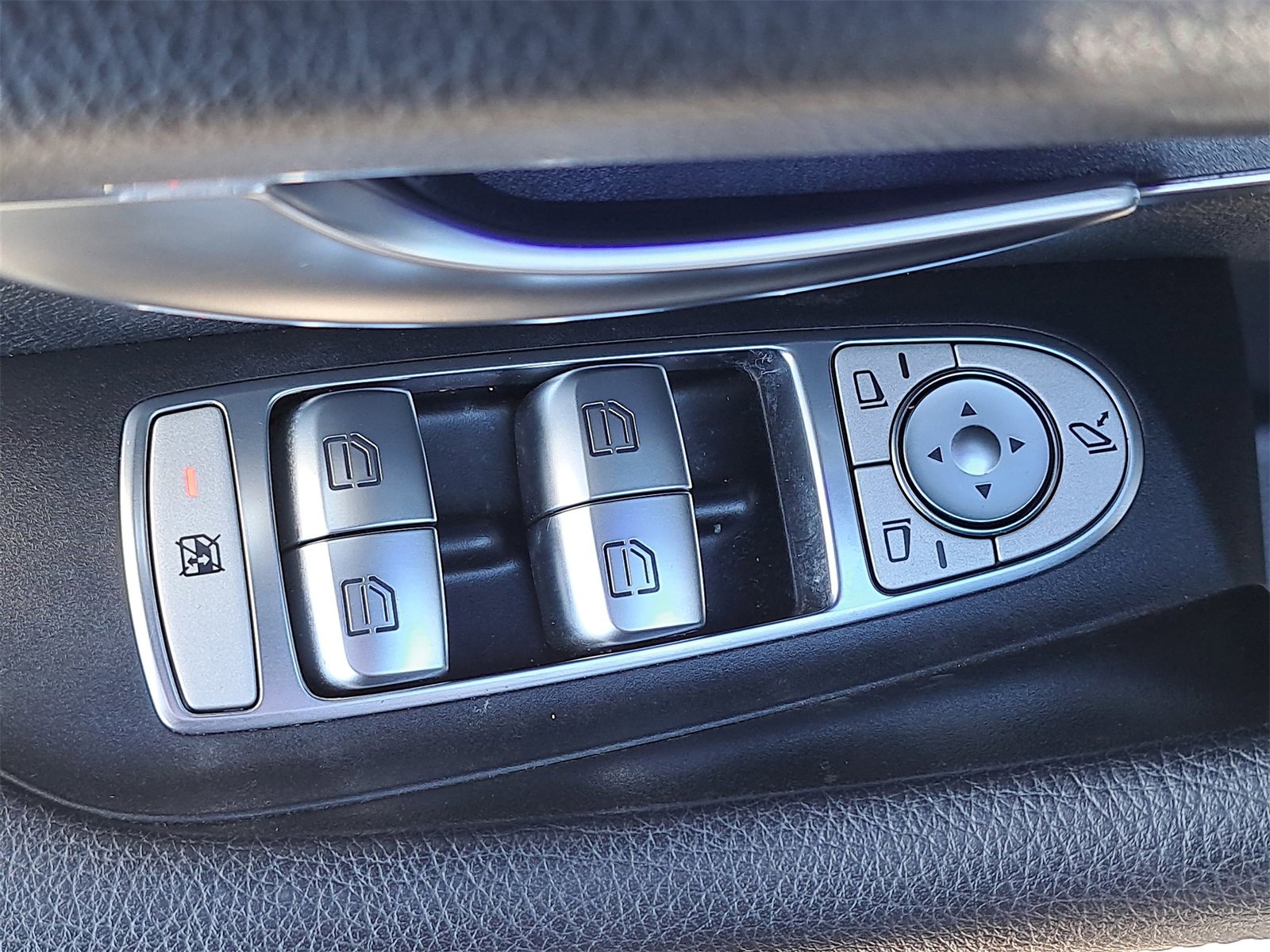 Used 2022 Mercedes-Benz E 350 Sedan w/ AMG Line Exterior image 31