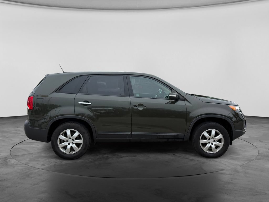 Used 2011 Kia Sorento 2WD image 11