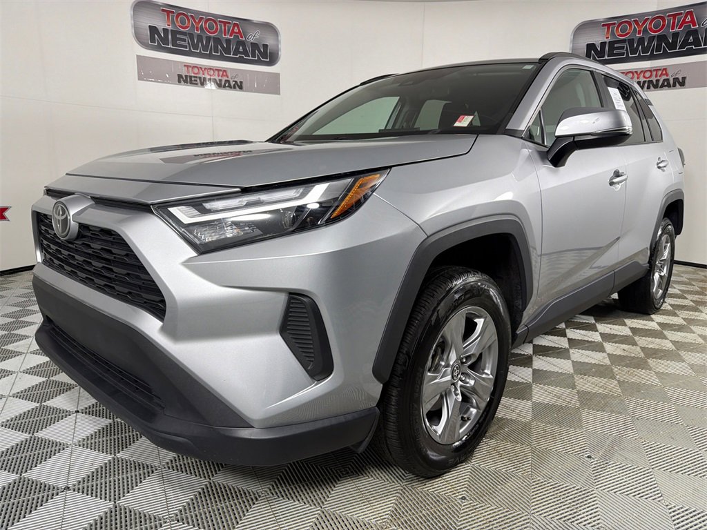 Used 2024 Toyota RAV4 XLE image 7
