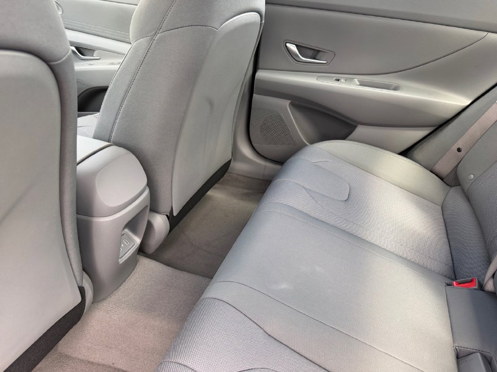 New 2026 Hyundai Elantra SE FWD image 13