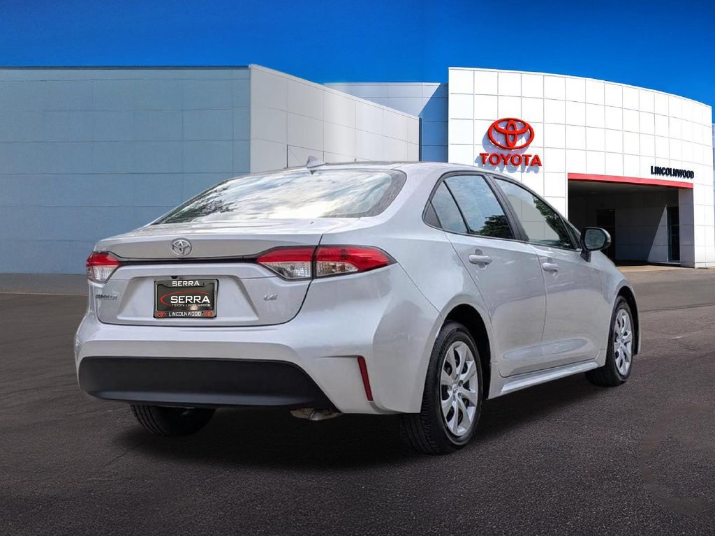 Used 2025 Toyota Corolla LE FWD image 11