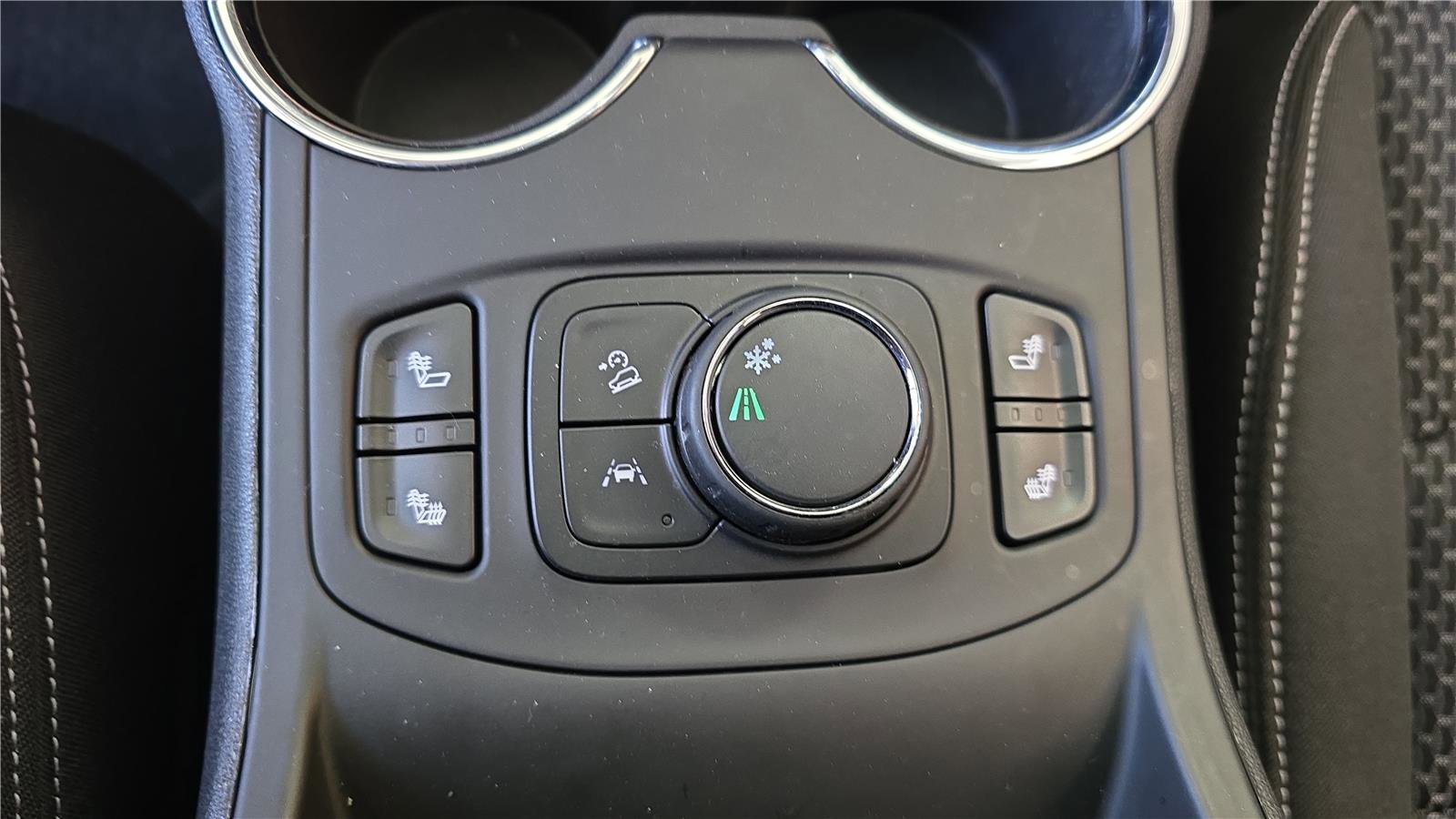 Used 2022 GMC Terrain SLE w/ Driver Convenience Package image 21