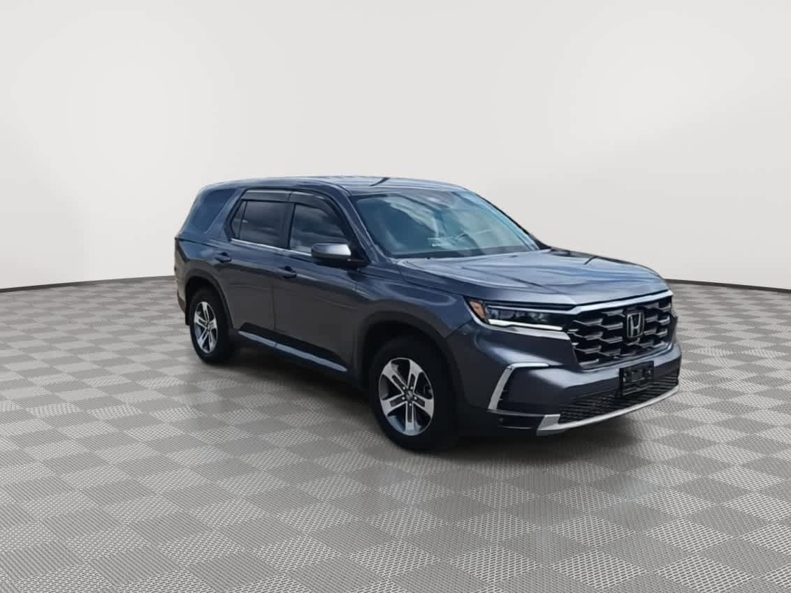 Used 2024 Honda Pilot EX-L image 2