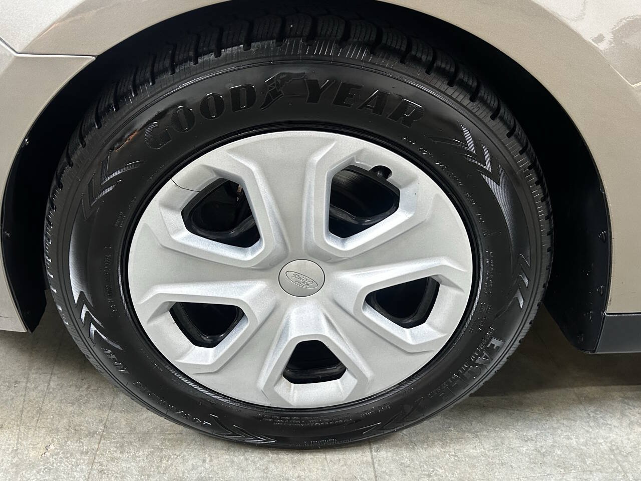 Used 2015 Ford Taurus Police Interceptor AWD w/ Ready For The Road Package image 10