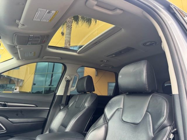 Certified 2024 Kia Telluride S w/ S Sunroof Package image 15