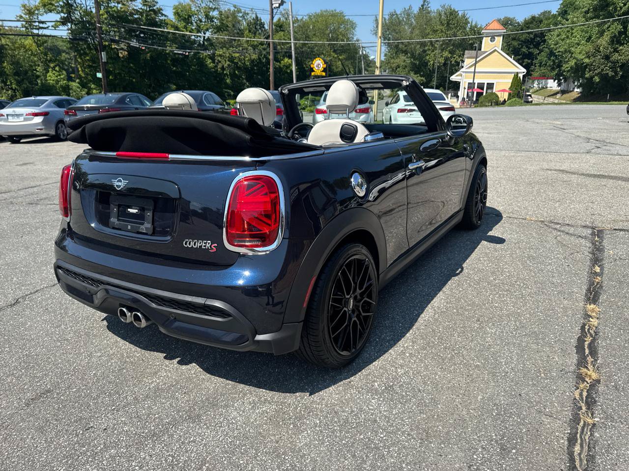 Used 2022 MINI Cooper S FWD image 7