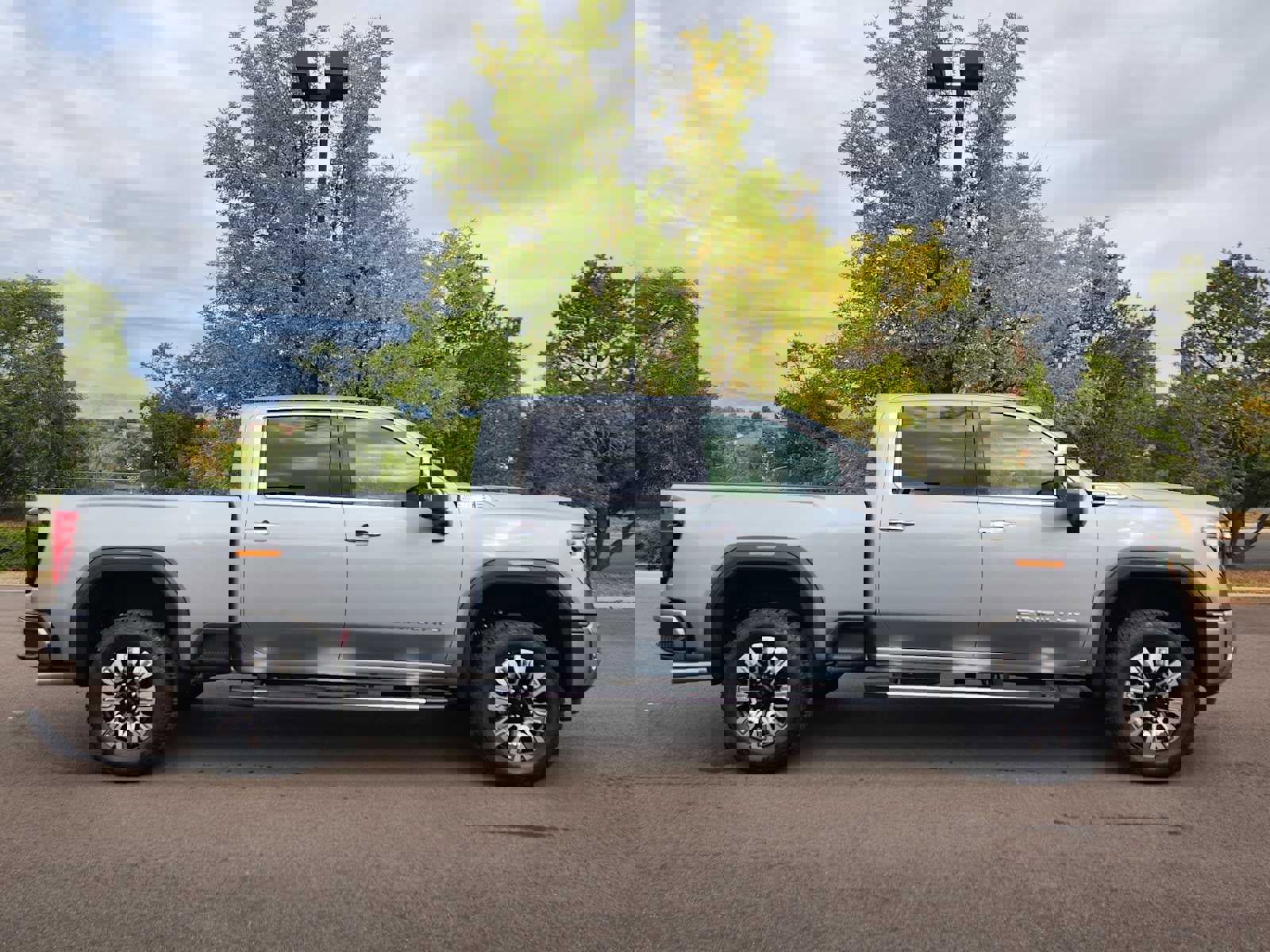 New 2026 GMC Sierra 3500 Denali w/ Denali Reserve Package image 2