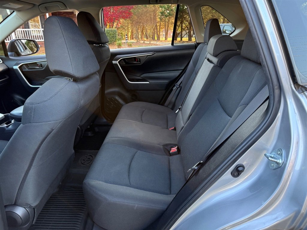 Used 2019 Toyota RAV4 LE w/ All Weather Liner Package image 48