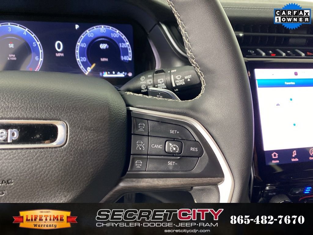 Used 2024 Jeep Grand Cherokee L Limited w/ Luxury Tech Group II AWD/4WD image 16