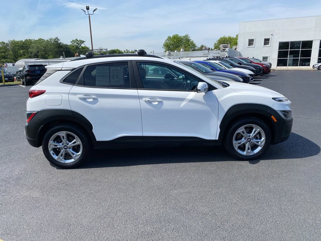 Certified 2023 Hyundai Kona SEL AWD/4WD image 2