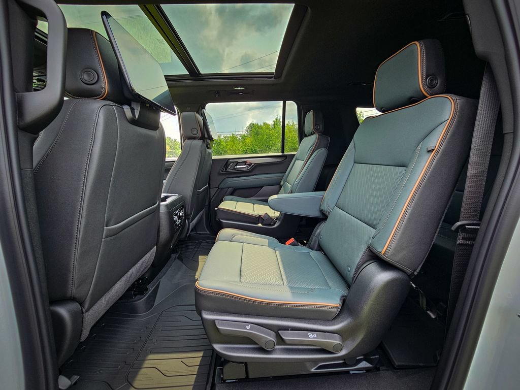 New 2026 GMC Yukon XL AT4 w/ AT4 Premium Plus Package AWD/4WD image 36