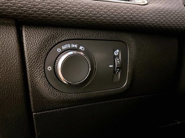 Used 2018 Chevrolet Cruze LT FWD image 30