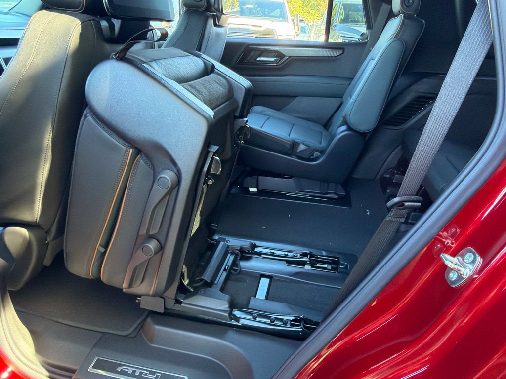 New 2026 GMC Yukon AT4 w/ AT4 Premium Plus Package AWD/4WD image 41