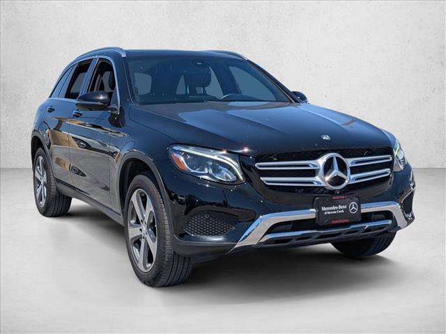 Used 2017 Mercedes-Benz GLC 300 4MATIC image 3