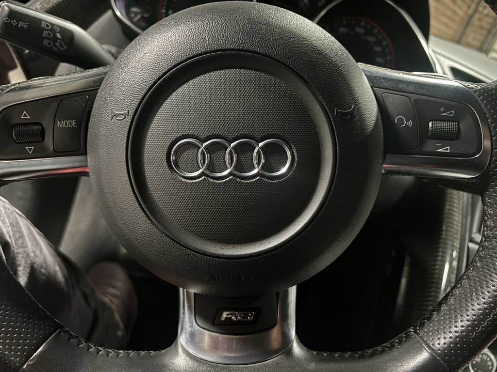 Used 2011 Audi R8 V10 image 56