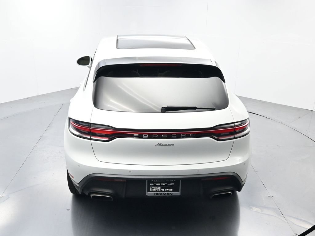Certified 2023 Porsche Macan AWD/4WD image 37