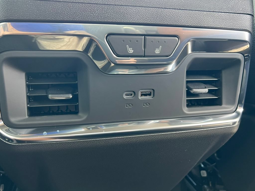 New 2026 GMC Sierra 1500 Denali w/ Denali Reserve Package AWD/4WD image 38