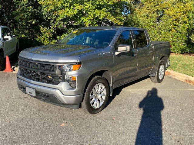 Used 2024 Chevrolet Silverado 1500 Custom RWD image 3