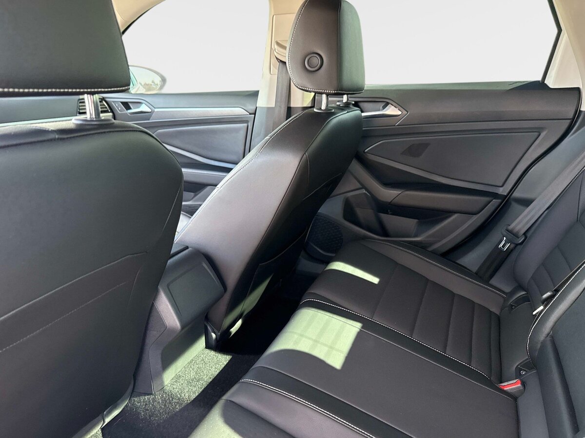 Used 2022 Volkswagen Jetta SE FWD image 13