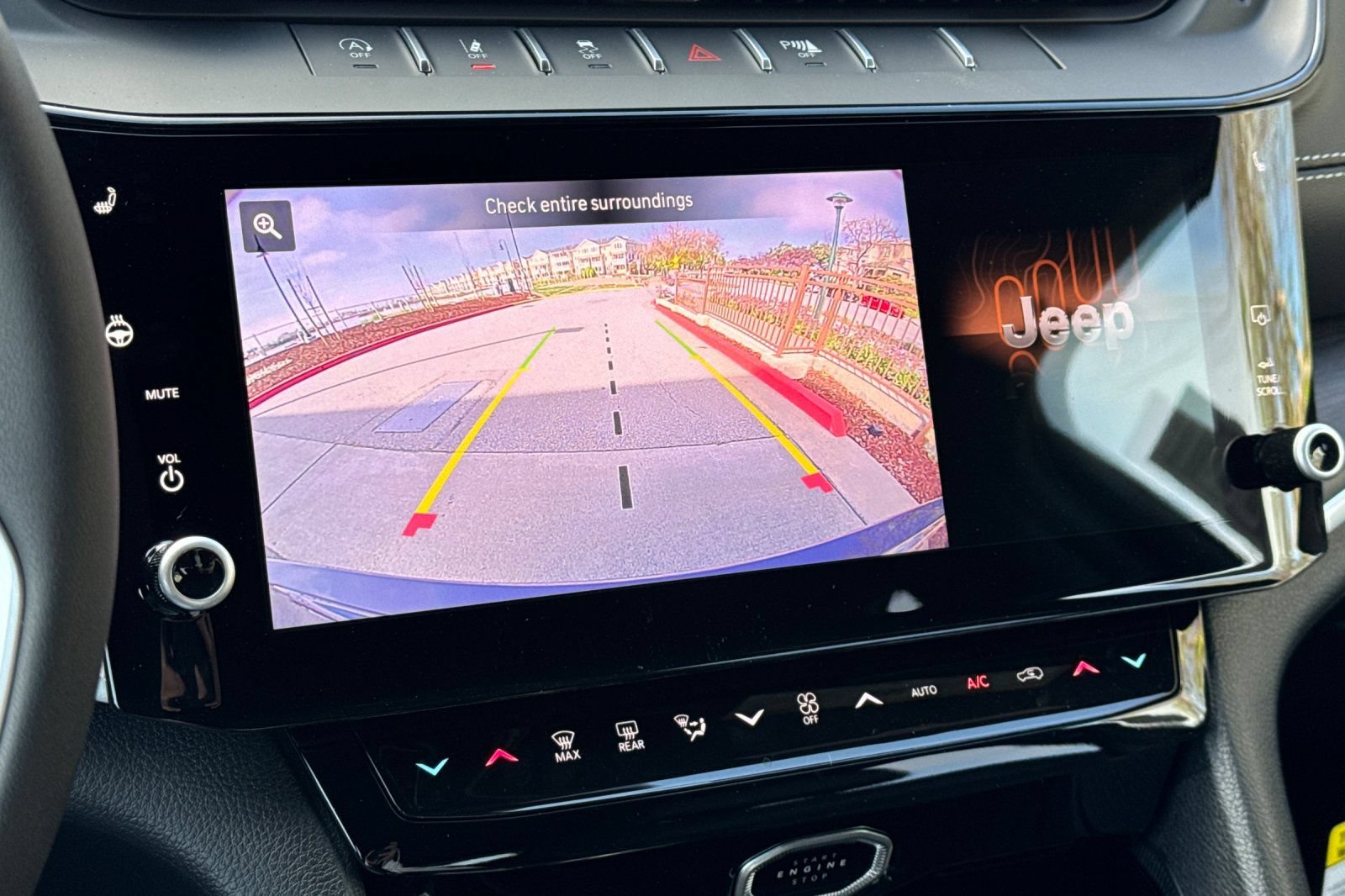 New 2026 Jeep Grand Cherokee Altitude AWD/4WD image 20