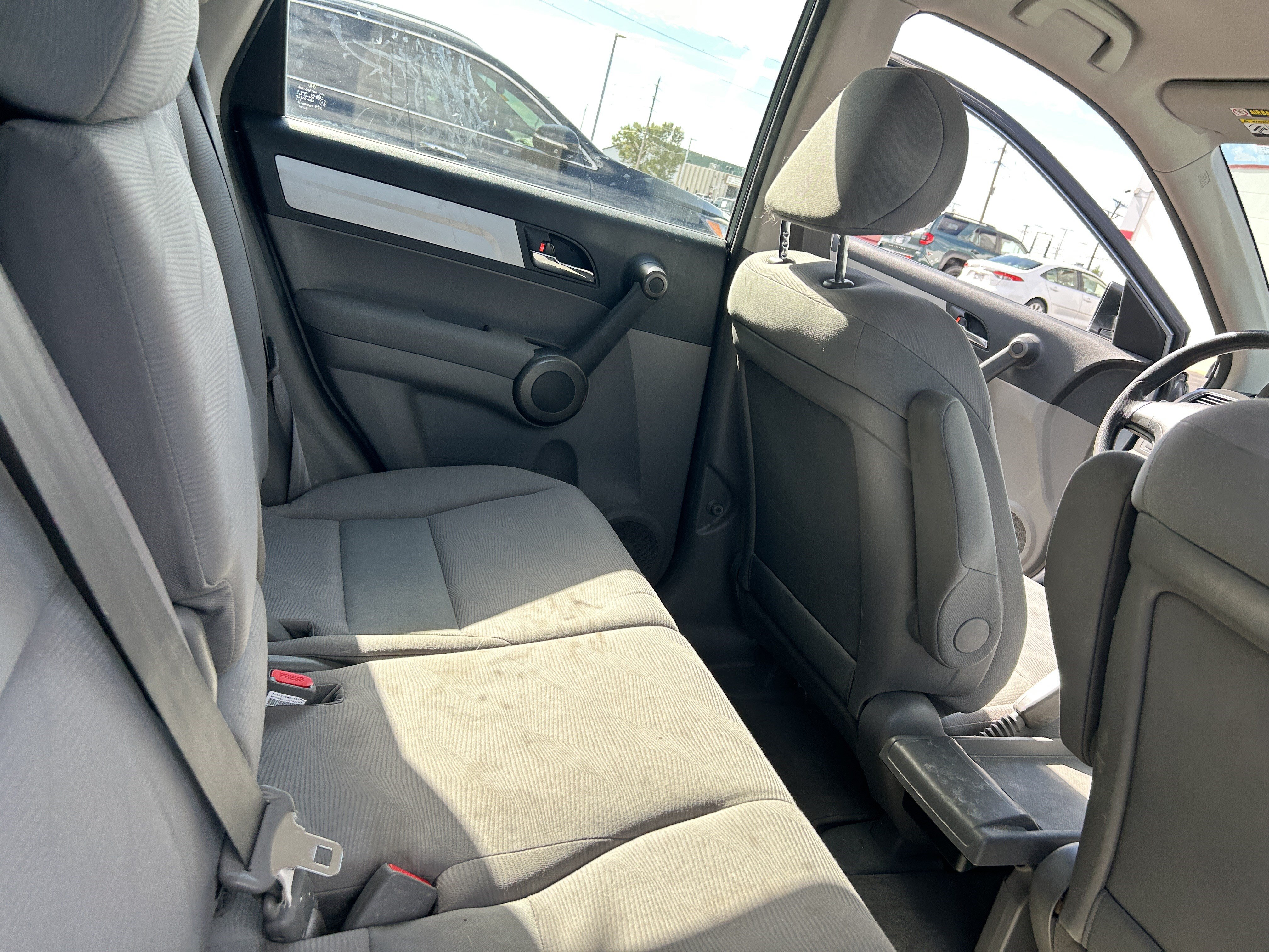 Used 2010 Honda CR-V LX image 11