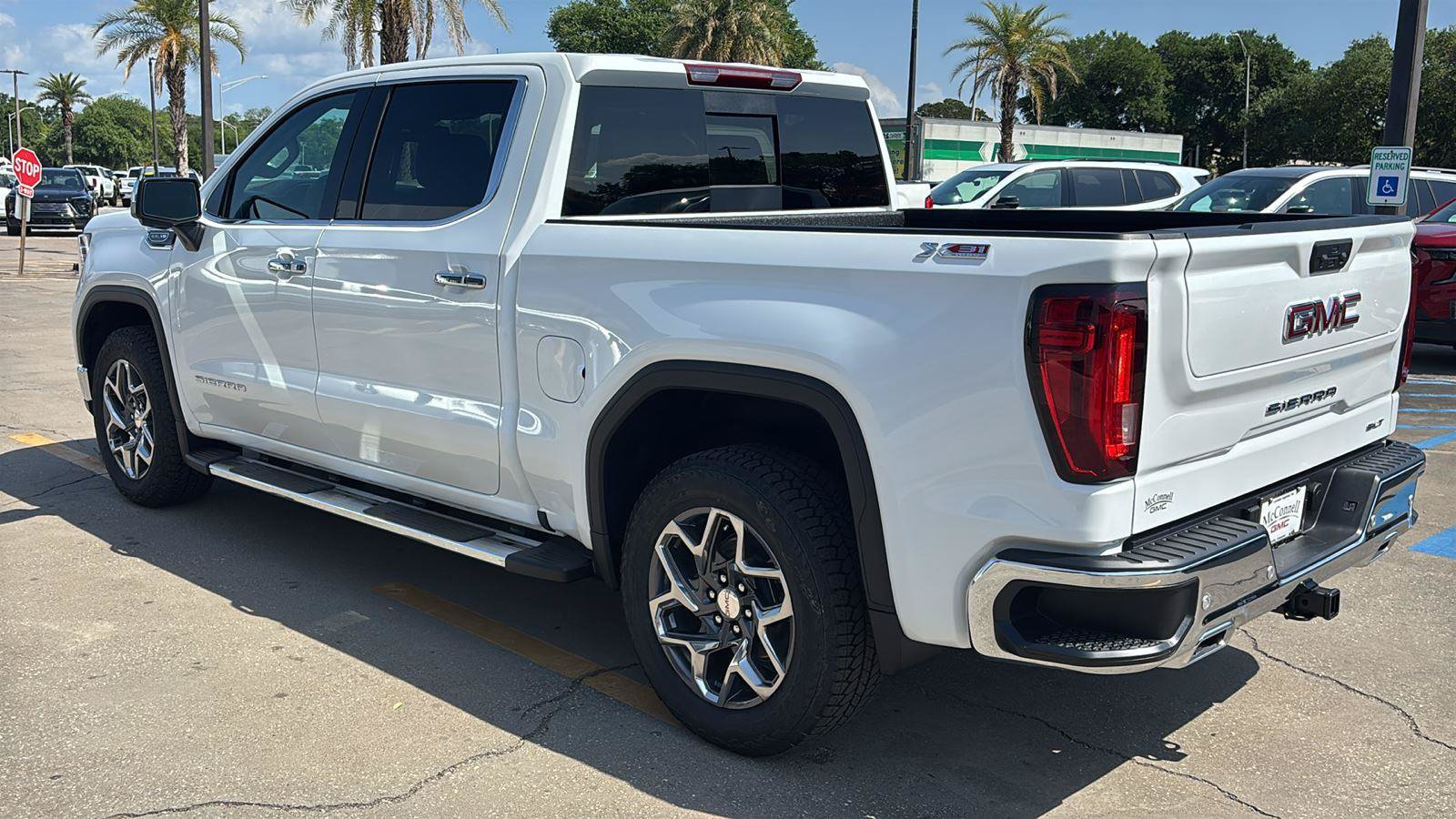New 2026 GMC Sierra 1500 SLT w/ SLT Premium Plus Package AWD/4WD image 5
