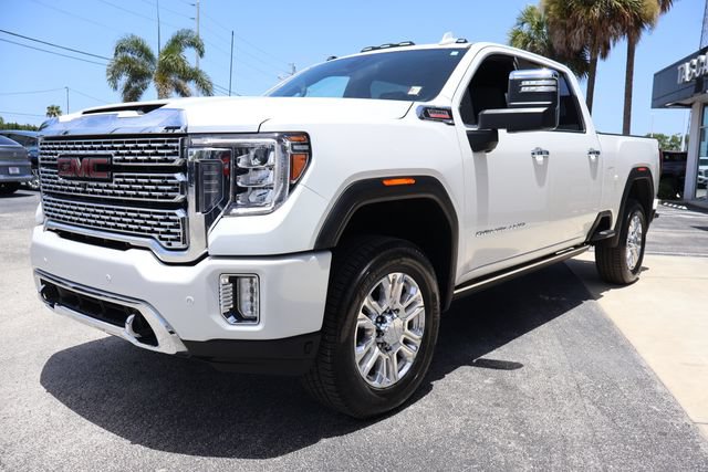 Used 2022 GMC Sierra 3500 Denali AWD/4WD image 4