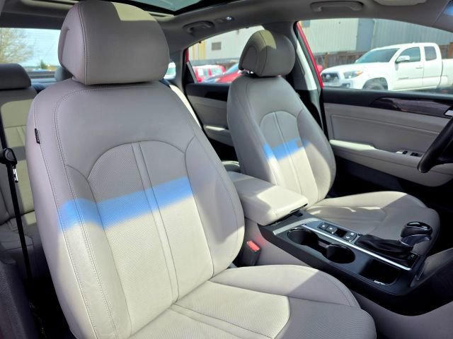 Used 2016 Hyundai Sonata Limited w/ Option Group 02 image 30