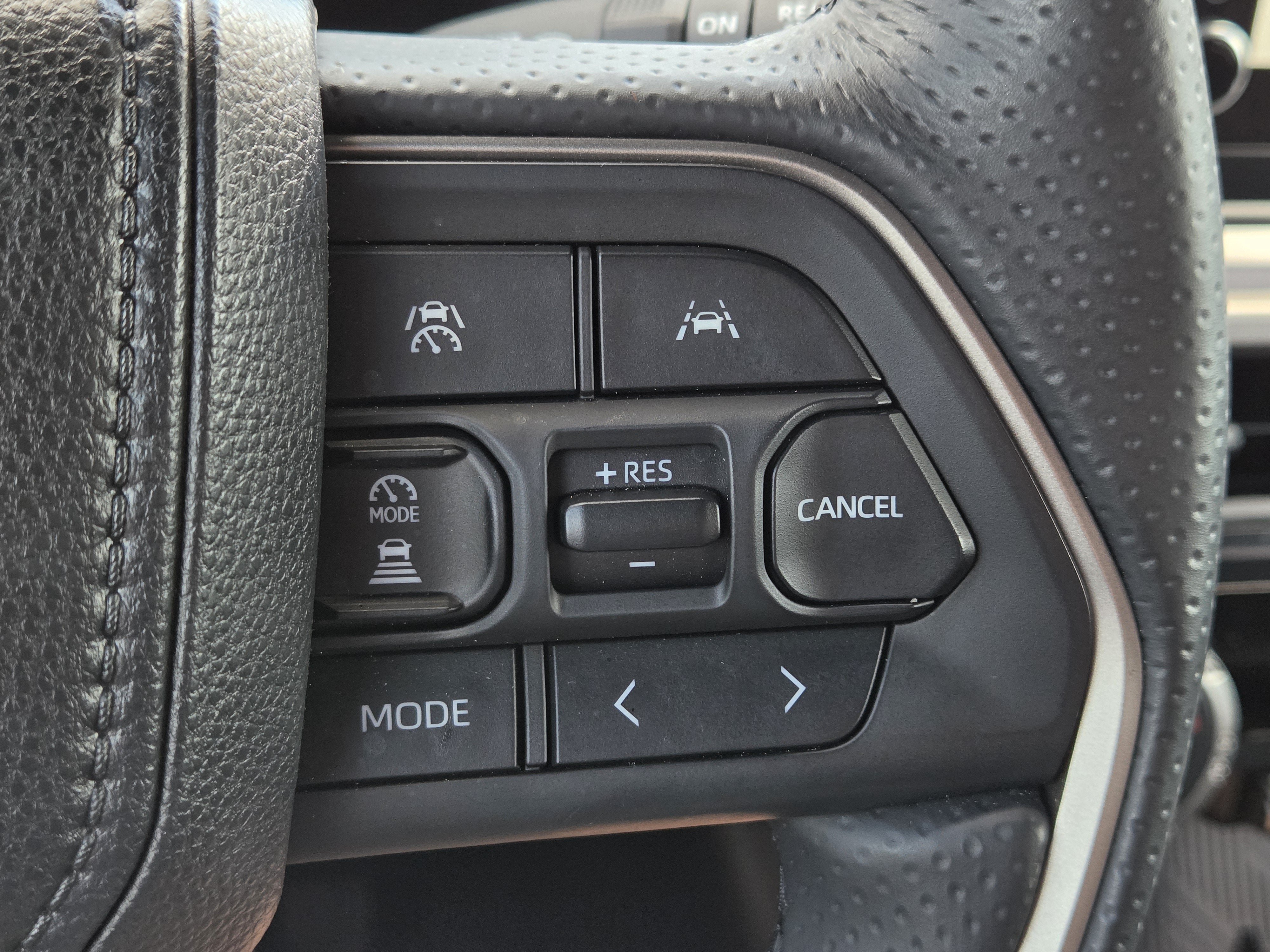 Used 2026 Toyota 4Runner SR5 RWD image 25