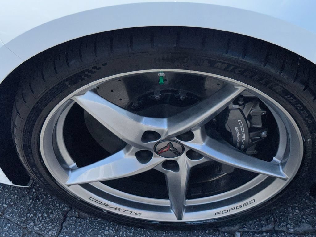 Used 2025 Chevrolet Corvette E-Ray w/ Stealth Interior Trim Package AWD/4WD image 12