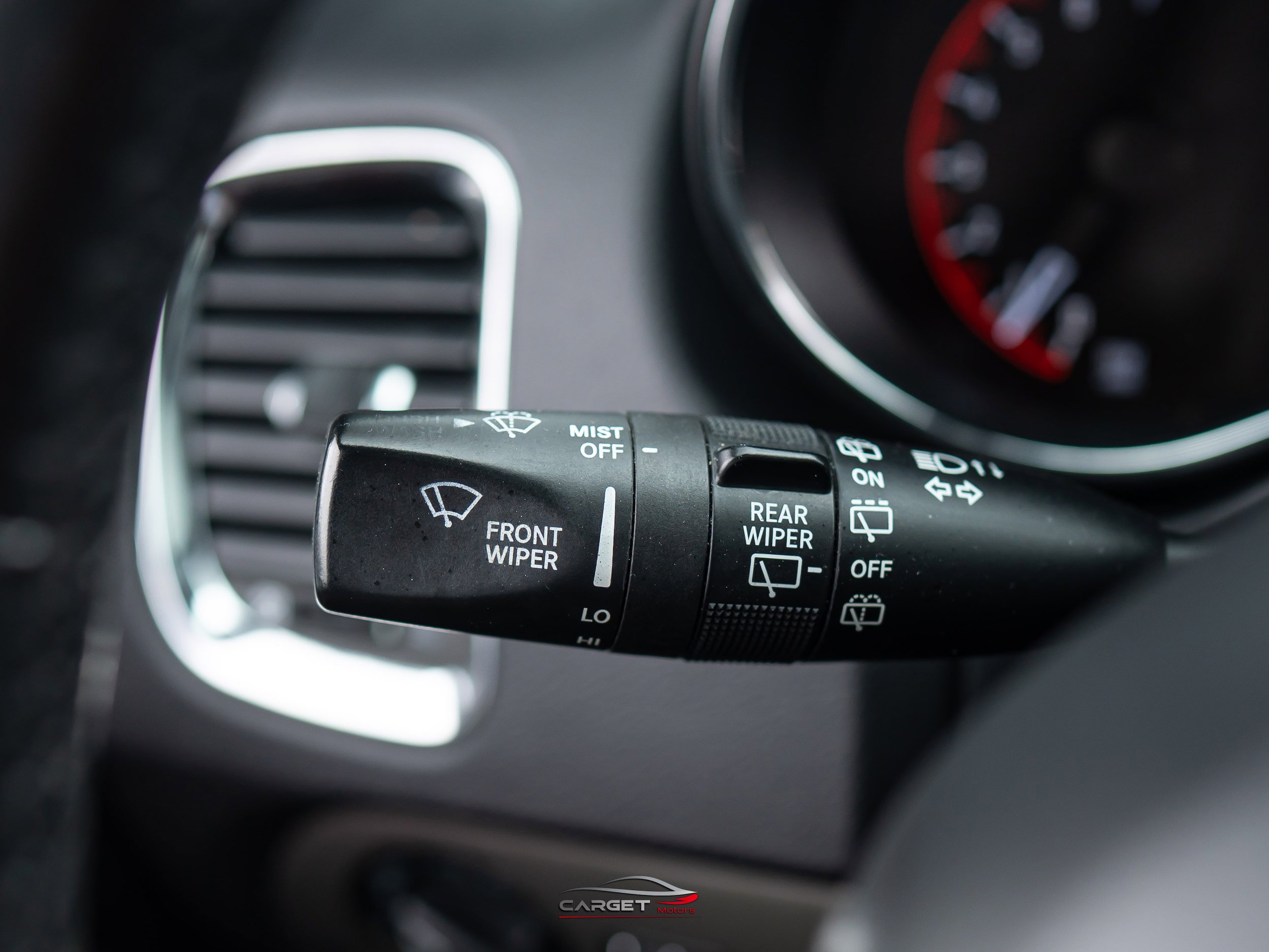 Used 2017 Dodge Durango R/T w/ Technology Group AWD/4WD image 27