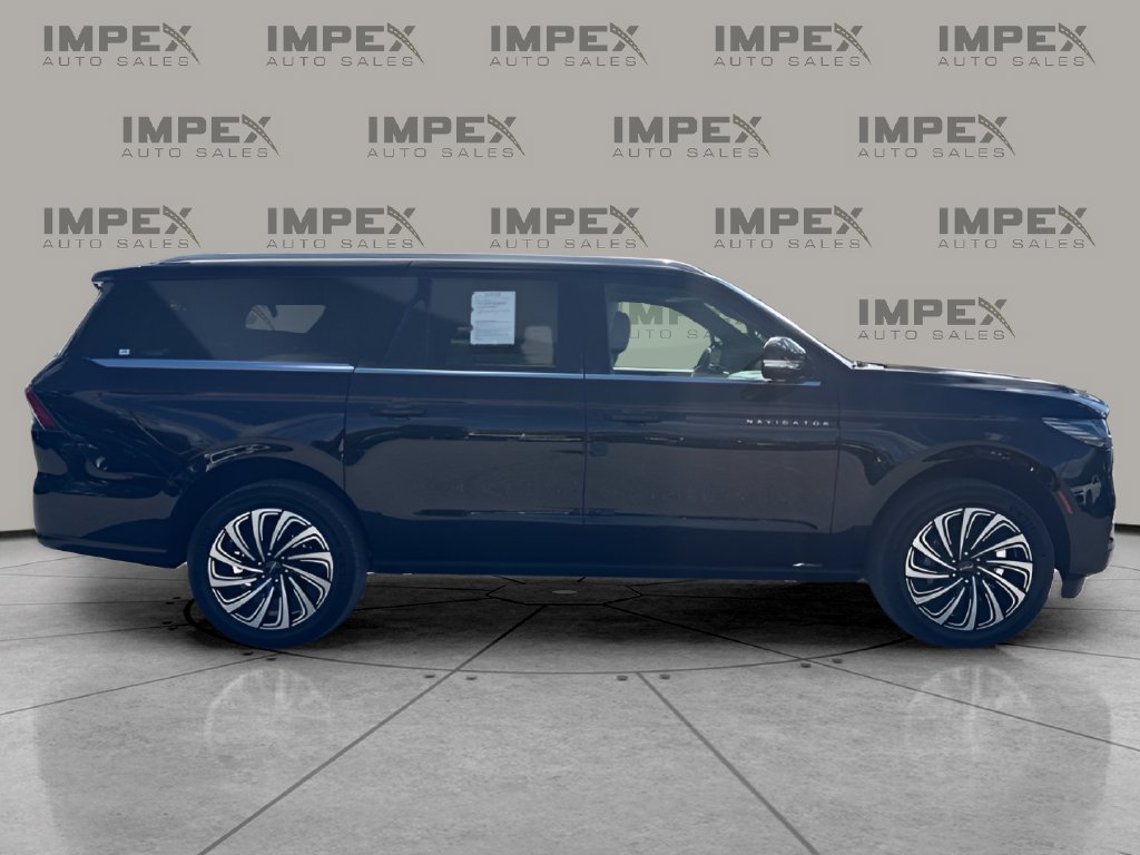 Used 2026 Lincoln Navigator L Black Label AWD/4WD image 6