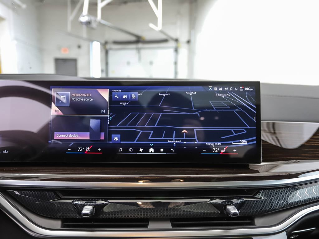 Used 2026 BMW X6 xDrive40i image 16