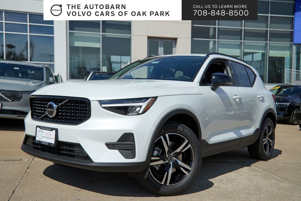 New 2026 Volvo XC40 B5 Core w/ Climate Package AWD/4WD video 1