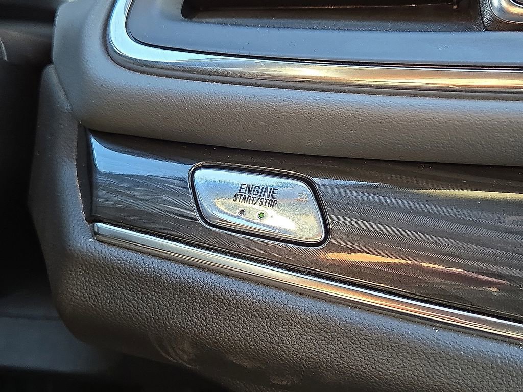 Used 2024 Buick Enclave Premium image 33