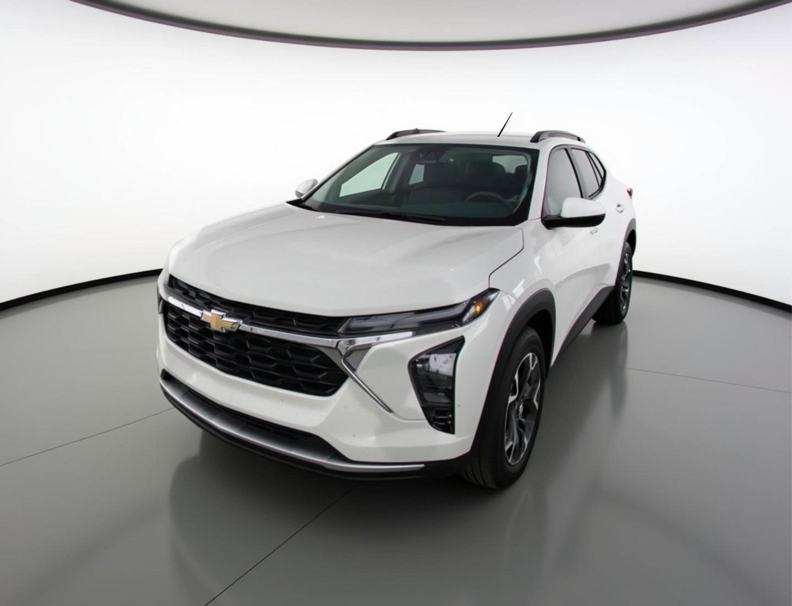 Used 2025 Chevrolet Trax LT FWD image 3