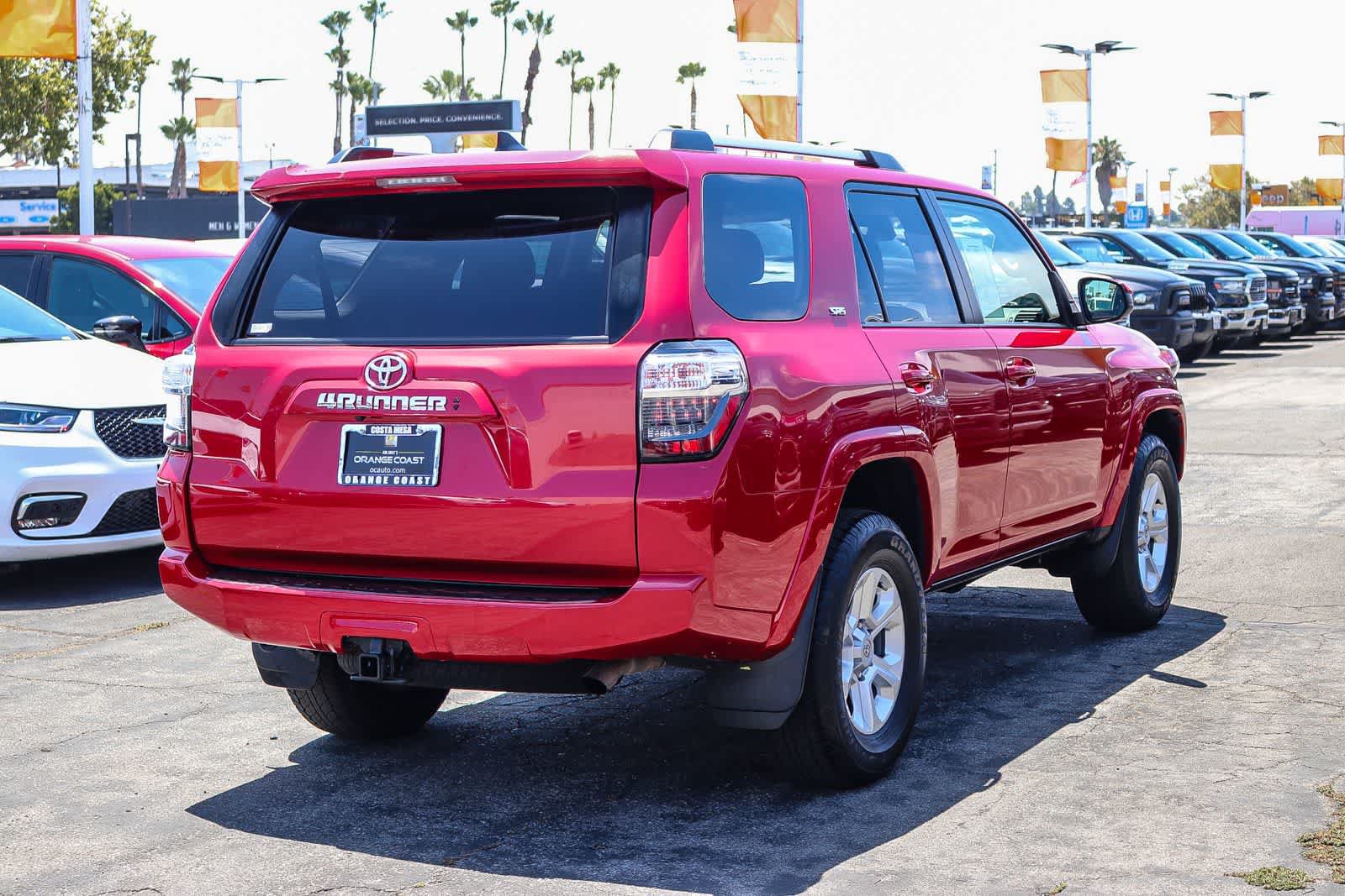 Used 2024 Toyota 4Runner SR5 RWD image 4