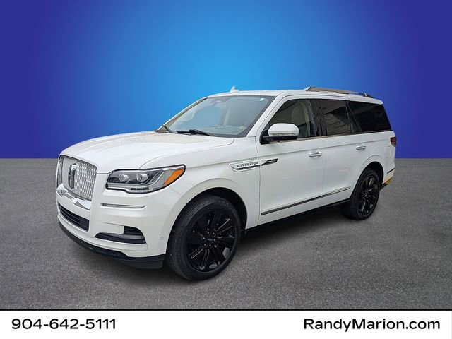 Used 2022 Lincoln Navigator Reserve image 1