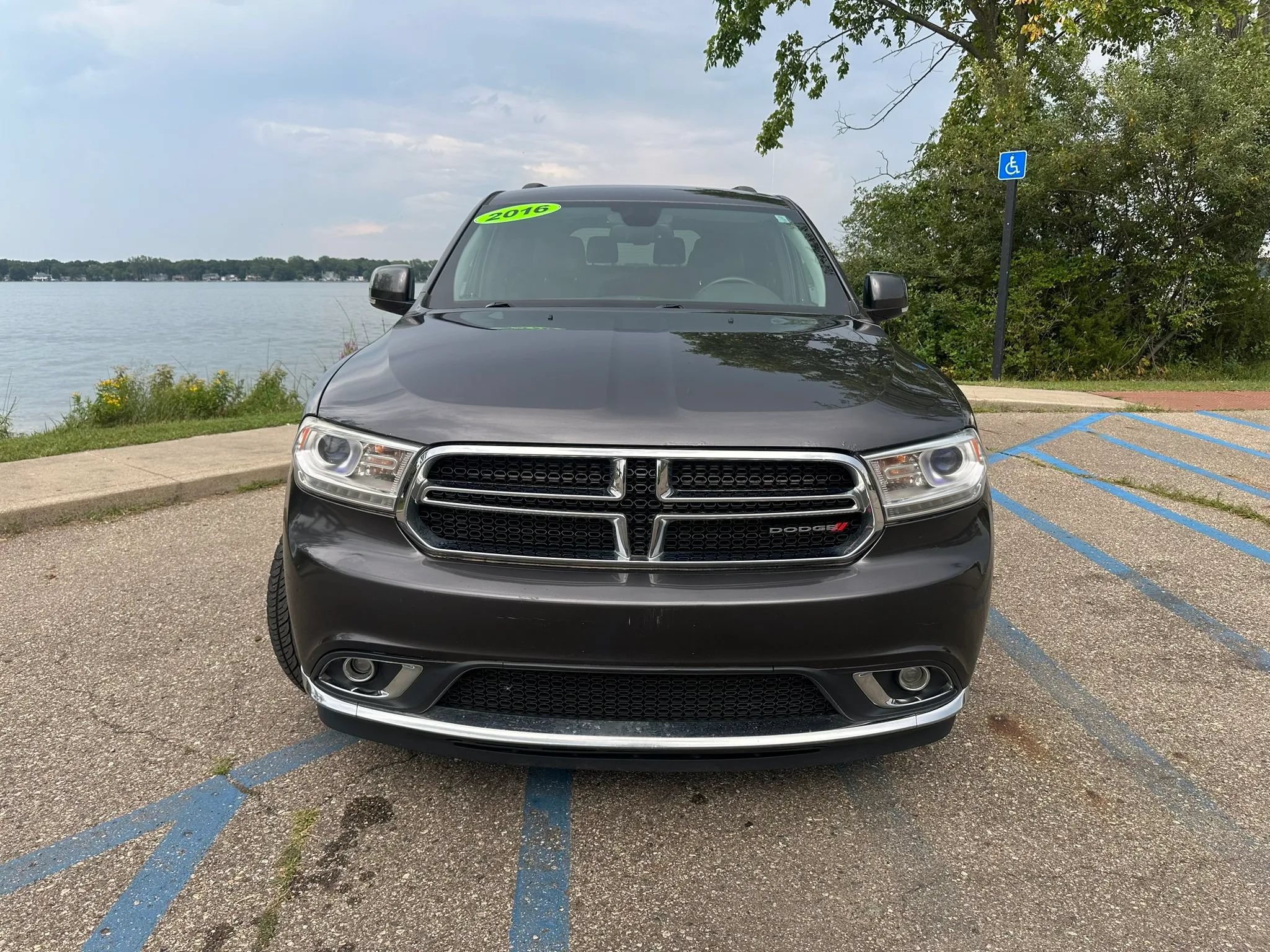 Used 2016 Dodge Durango Limited w/ Nav & Power Liftgate Group AWD/4WD image 2